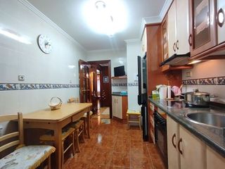 Piso en alquiler en El Polígono en Gijón