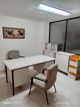 Oficina en venta en Piscinas en Villarreal