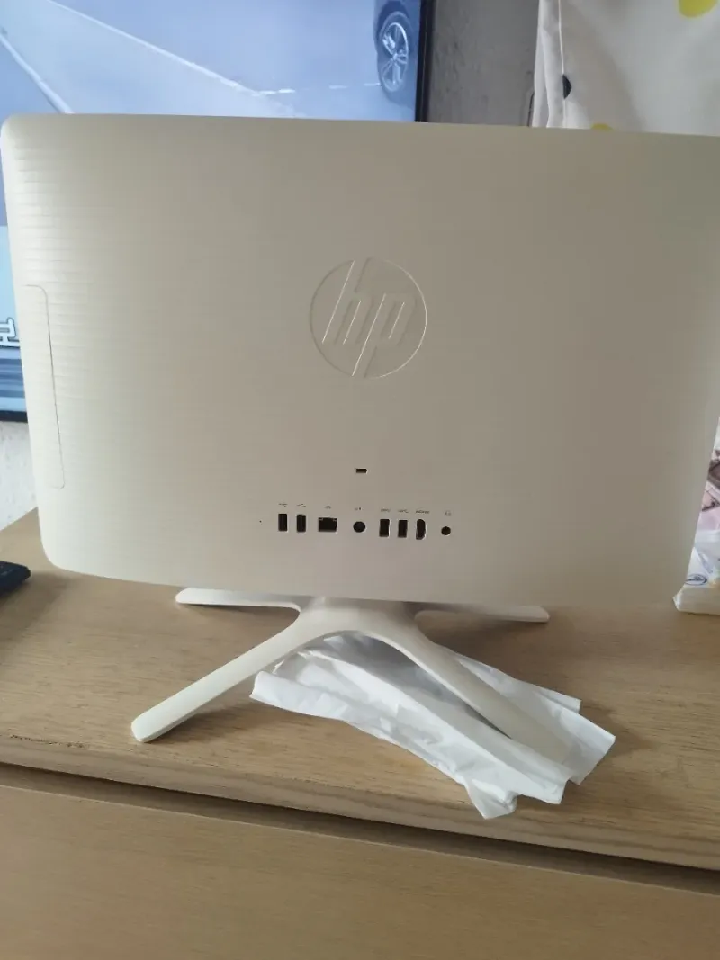 Ordenador HP Beige con teclado y maus incluido afbeelding 3