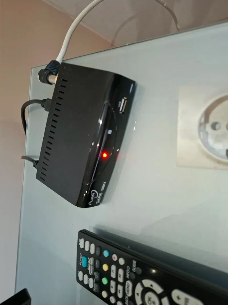Mesa TV + Televisión LG afbeelding 5