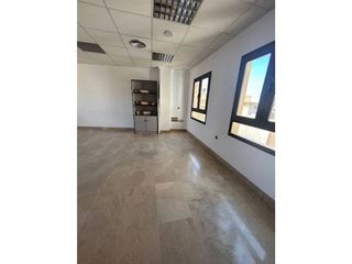 Oficina en venta en Pabellón - Estación - El Corte Inglés en Ejido (El)