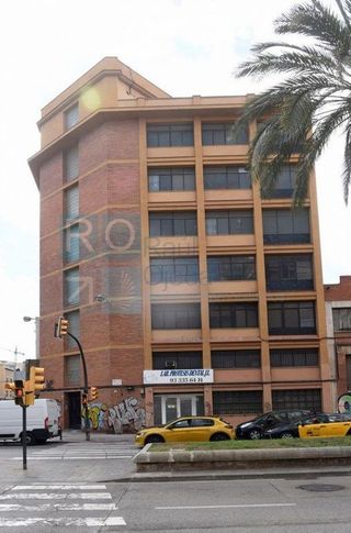 Local comercial en venta en Centre en Hospitalet de Llobregat, L´