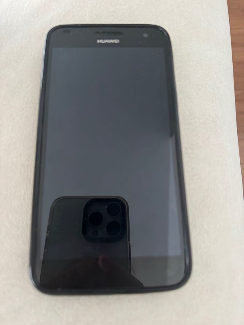 Huawei Ascend en negro