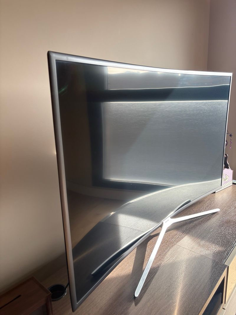 Samsung 49” Curva