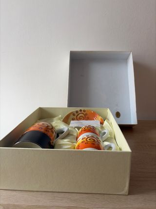 Set Caffettiera e Tazzine Porcellana Arancio