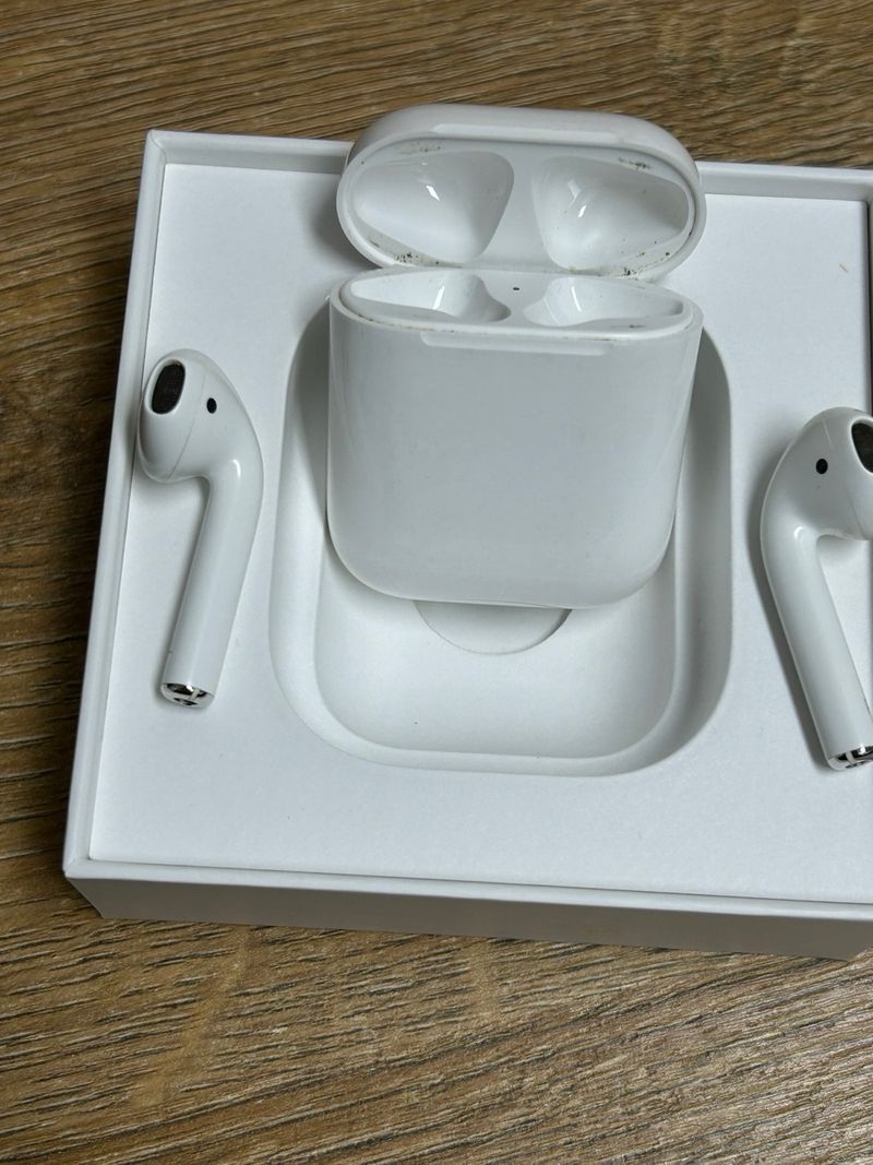 AirPods 1ª Gen con Caja Original afbeelding 6