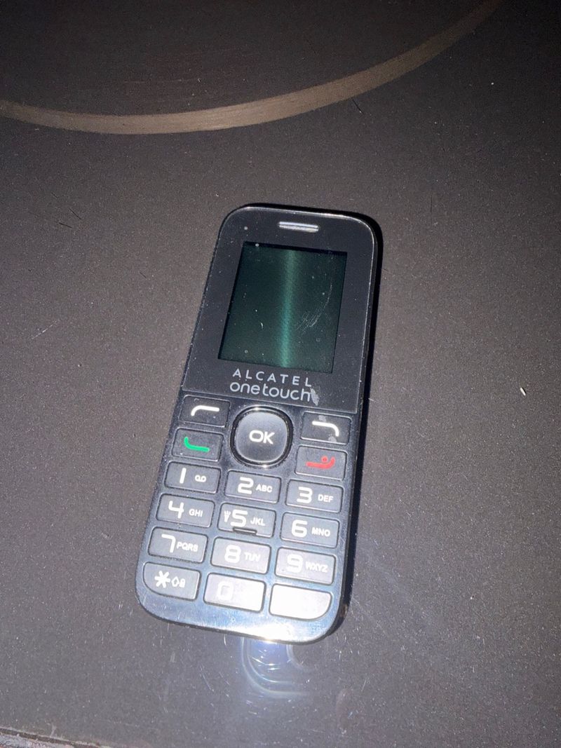 Móvil Alcatel One Touch Negro