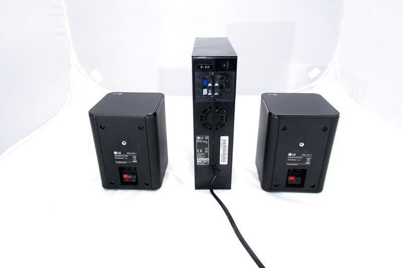 LG SPK8 - Kit 2 Altavoces Traseros Inalámbricos afbeelding 2