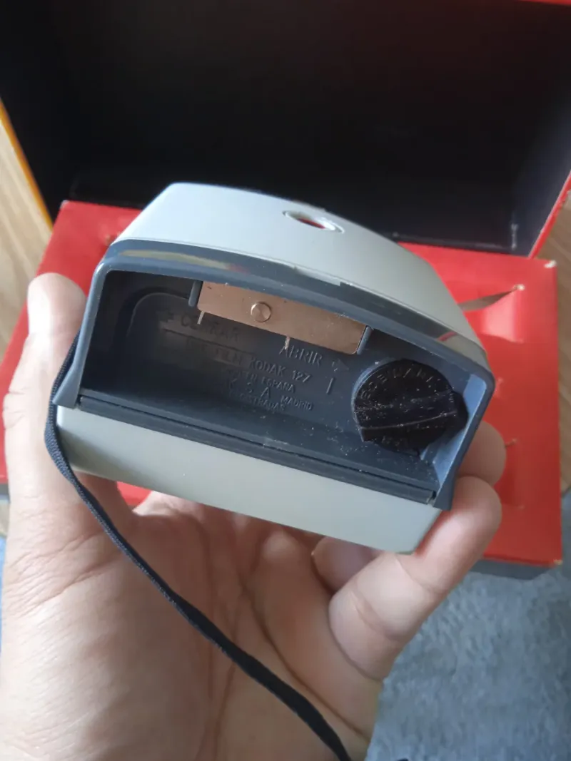 Cámara Kodak Brownie Fiesta afbeelding 3