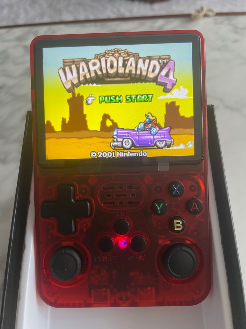 Consola R36SL Wario Land 4 Roja