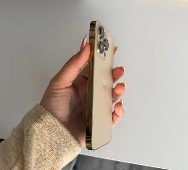 iPhone 13 Pro Dorado afbeelding 3