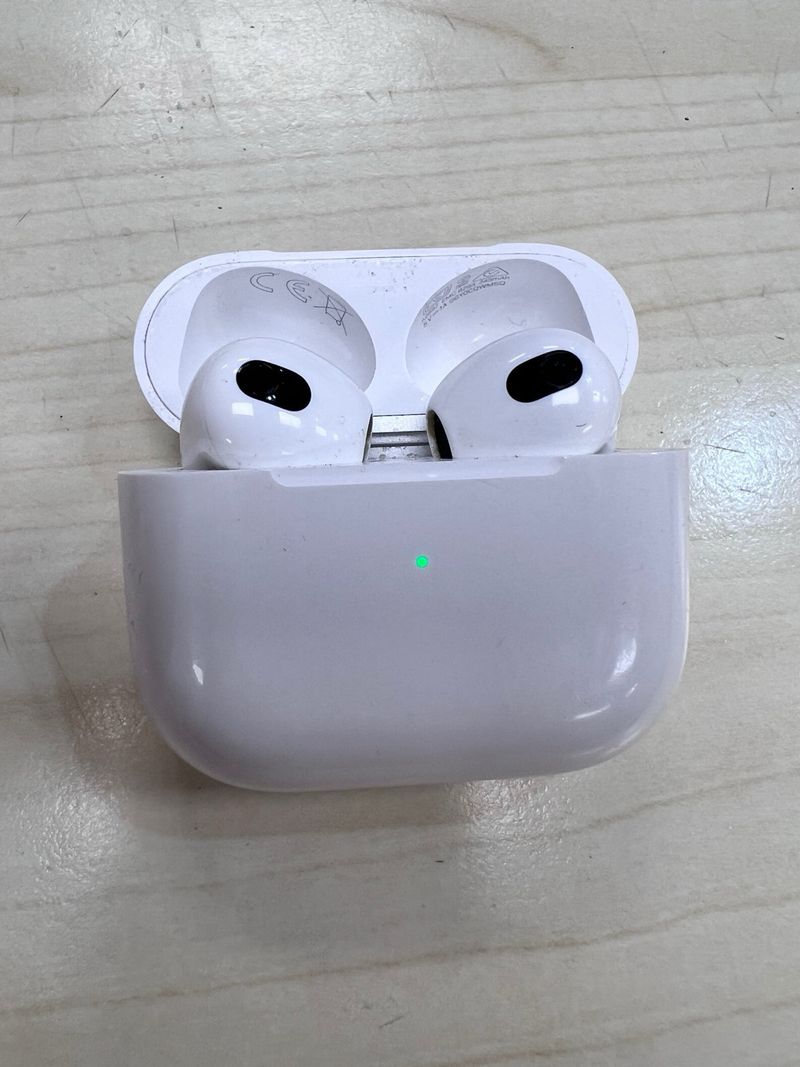 iPhone 13 Pro Negro + Apple Watch SE + AirPods Pro afbeelding 6