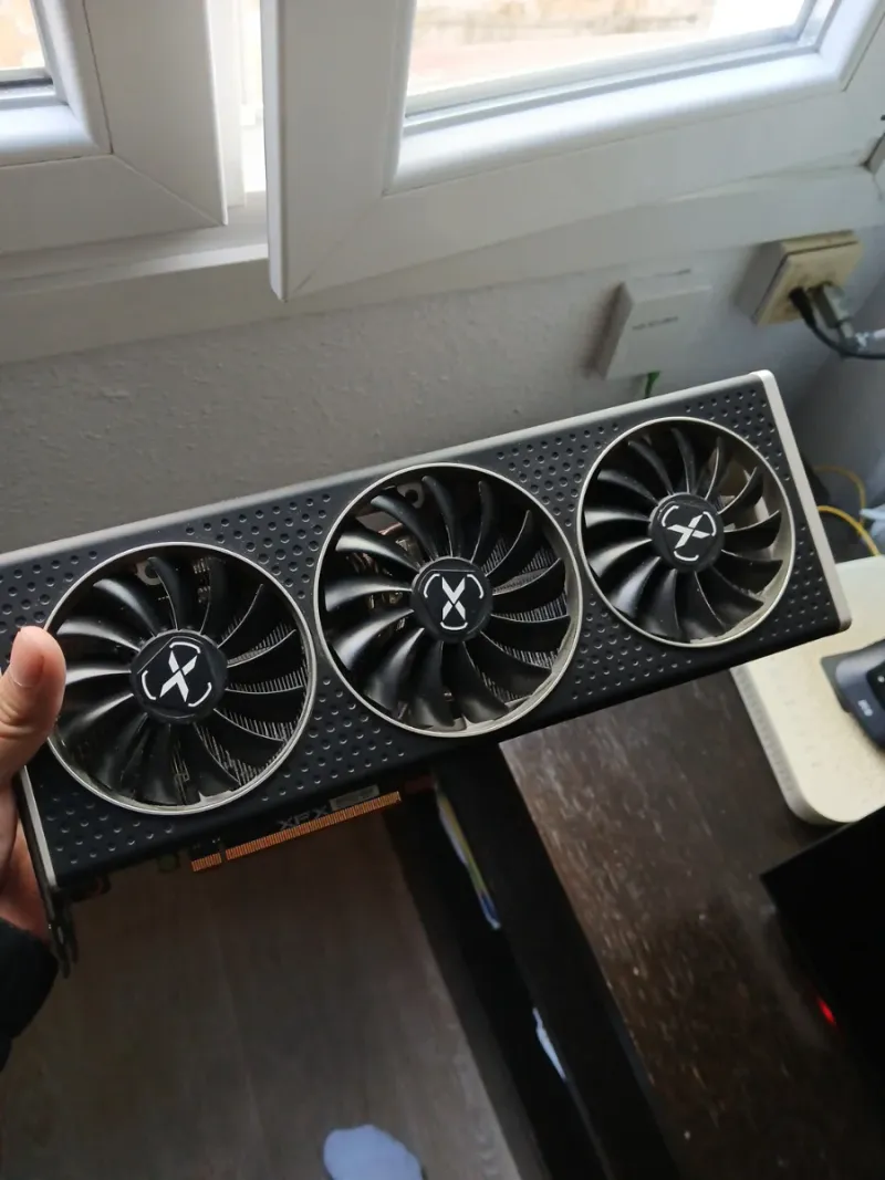 Tarjeta Gráfica AMD RX 6750 XT
