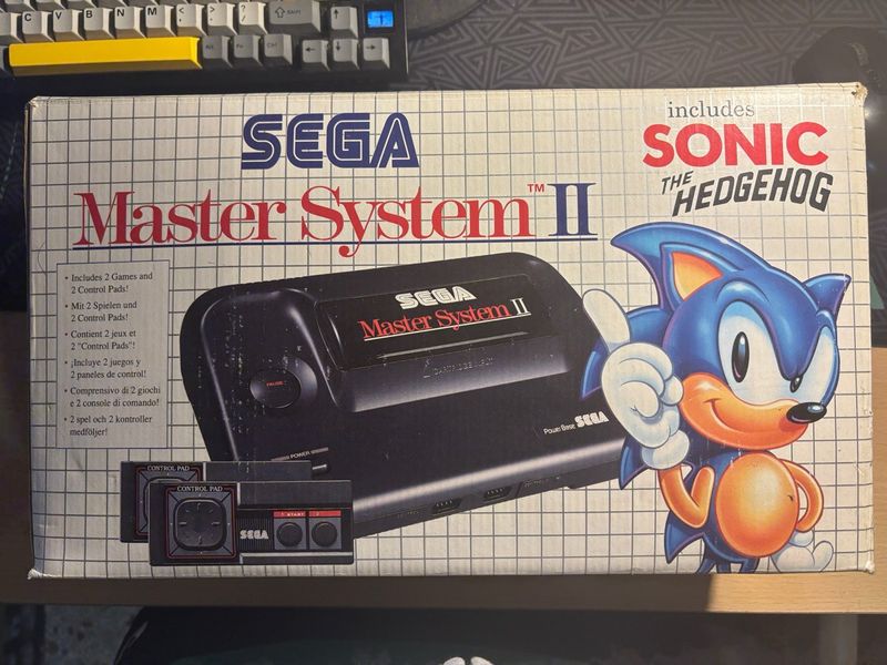 Sega Master System II Sonic The Hedgehog
