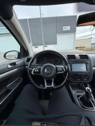 Volkswagen Golf 2004