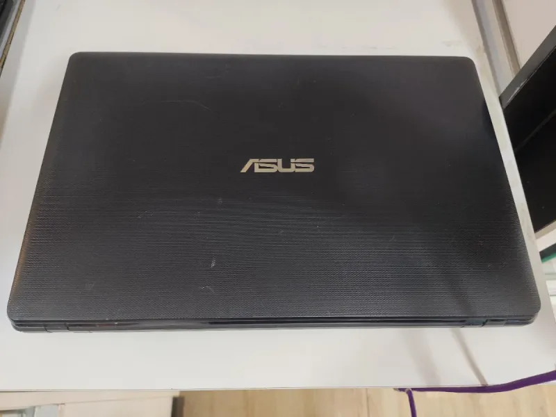 Portátil ASUS X552C Negro afbeelding 4