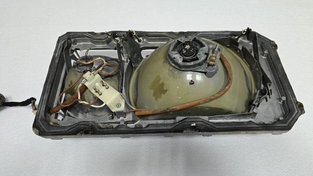 Faro Delantero Izquierdo Mercedes-Benz W116