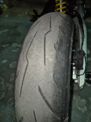 Neumáticos Pirelli 120/70-17 + 160/60-17