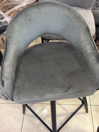 Silla de terciopelo gris