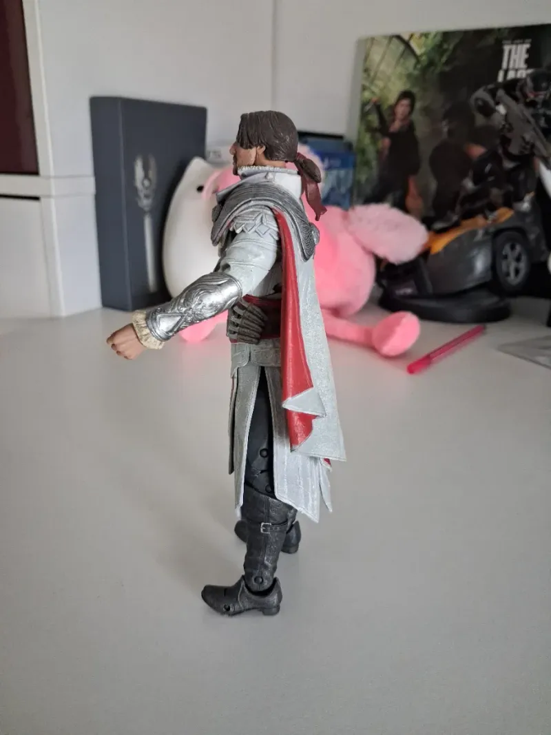 Figura Assassin's Creed Ezio Auditore afbeelding 2