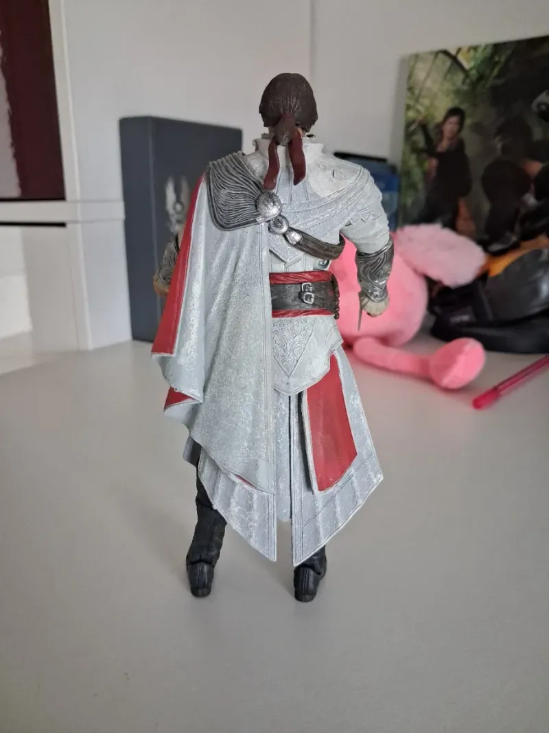 Figura Assassin's Creed Ezio Auditore afbeelding 4
