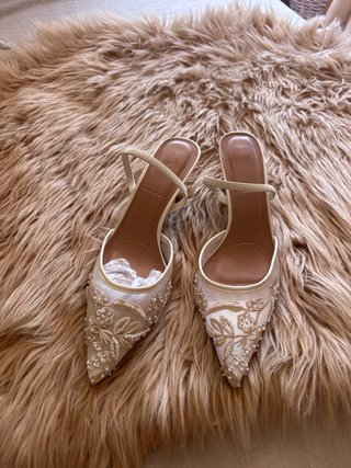 Zapatos BUNZIK Talla 39/40 Adornadas con tacón