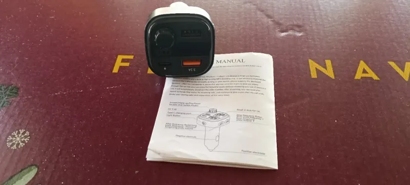 Cargador Bluetooth para Coche con 2 USB
