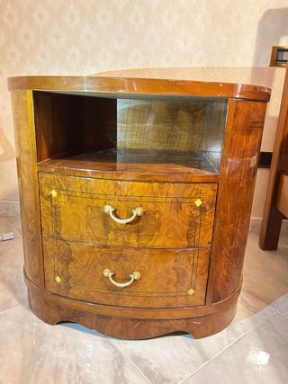 Camera da letto completa in legno pregiato