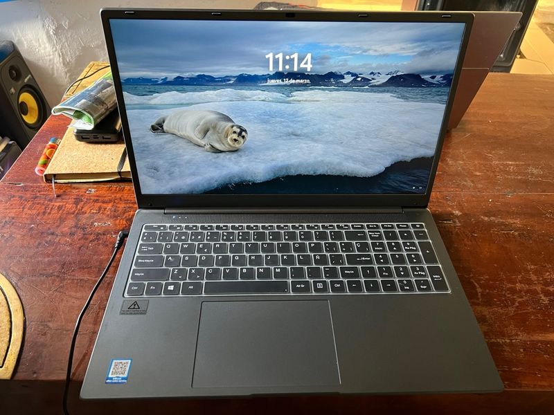 Portátil SGIN M17 Pro 17.3  8GB RAM  Color gris