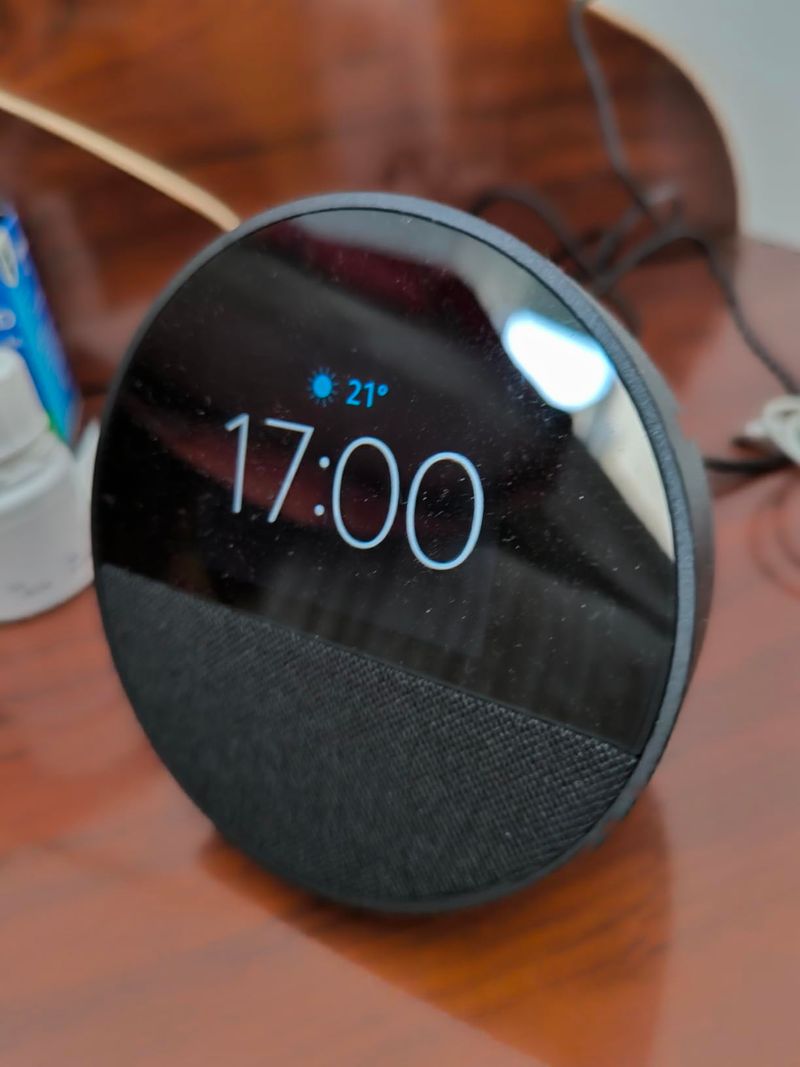 Despertador Echo Spot Negro