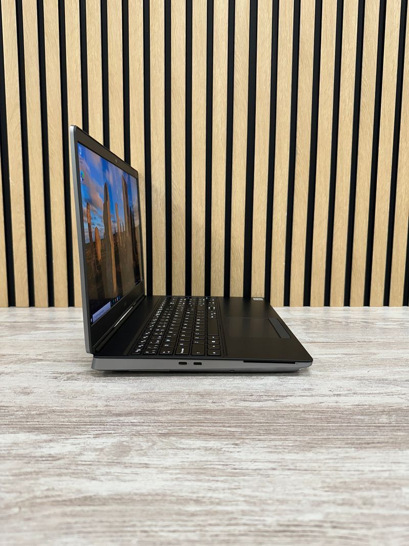 Dell Precision 7550 i7 64gb 1tb SSD afbeelding 2