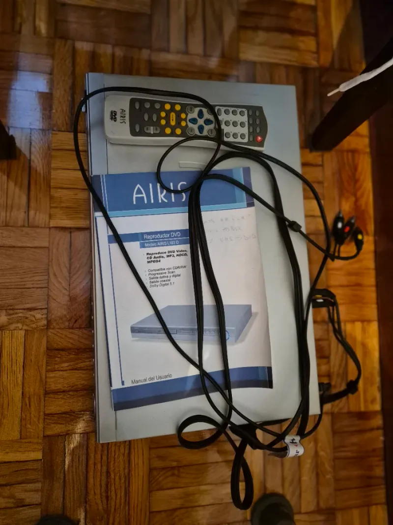Reproductor DVD Airis L103 D