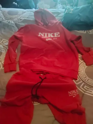 Conjunto Nike Rojo