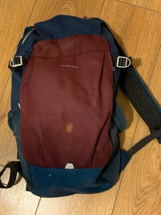 Mochila Quechua Azul y Roja