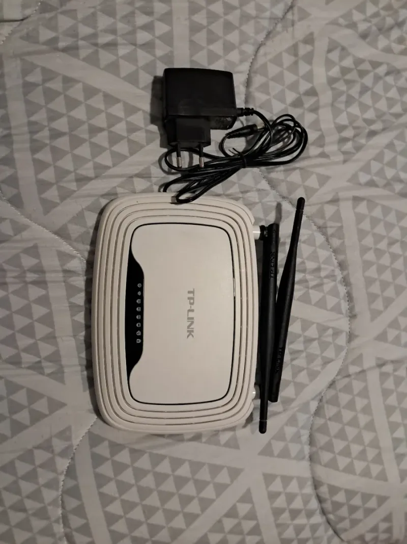 Router TP-Link con 2 antenas