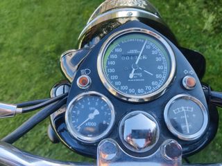 Royal Enfield Bullet 500 Negra