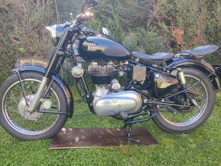 Royal Enfield Bullet 500 Negra