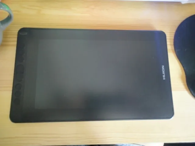 Tableta Gráfica Huion Kamvas 12 + Accesorios