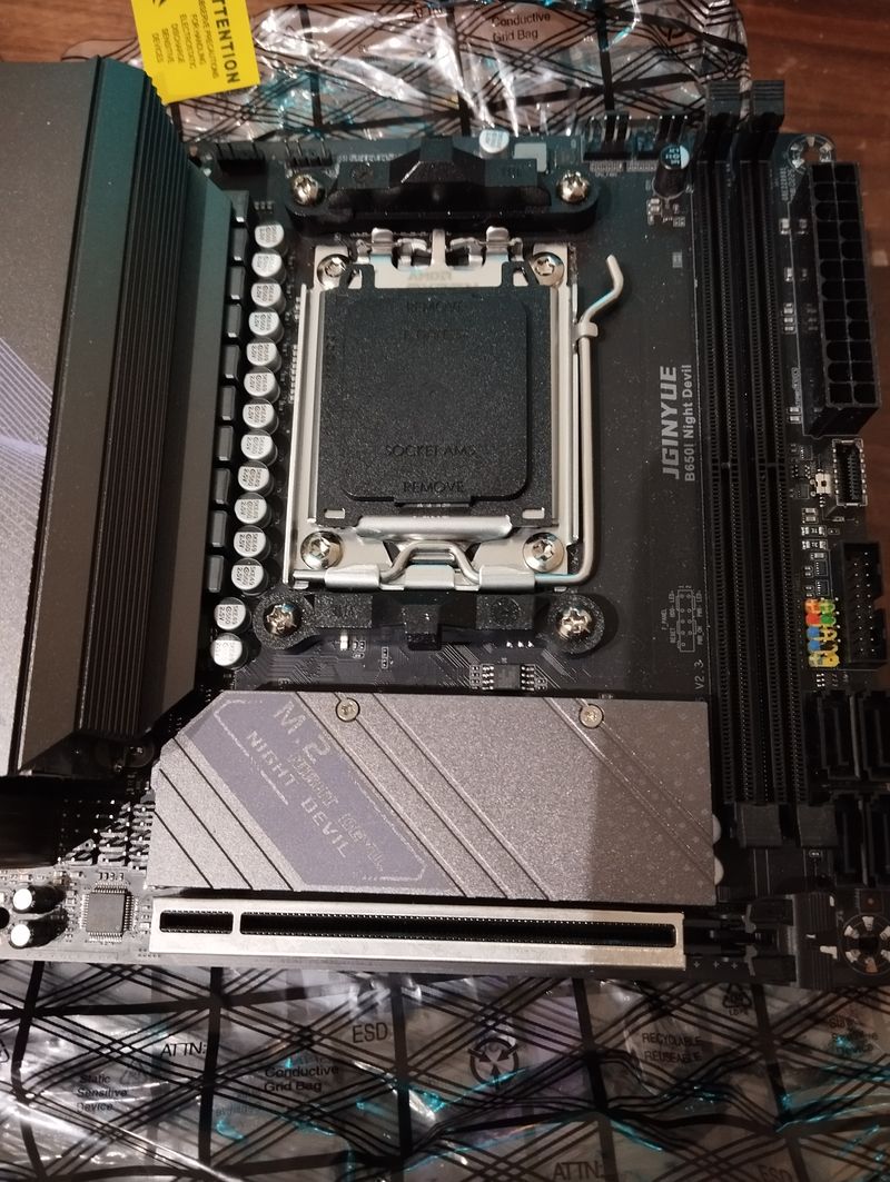 Placa Base JGINYUE B650i Night Devil AM5 Mini ITX afbeelding 2