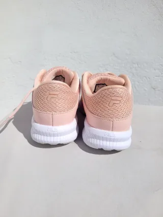 Zapatillas Fila Rosas y Blancas