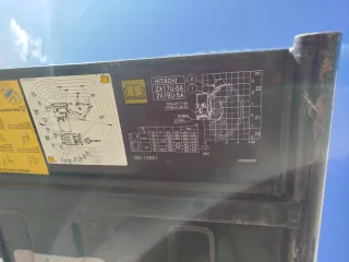 Mini excavadora Hitachi ZX19U