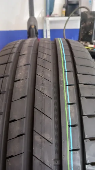 225/45 R18 95Y KUMHO ECSTA SPORT PS72