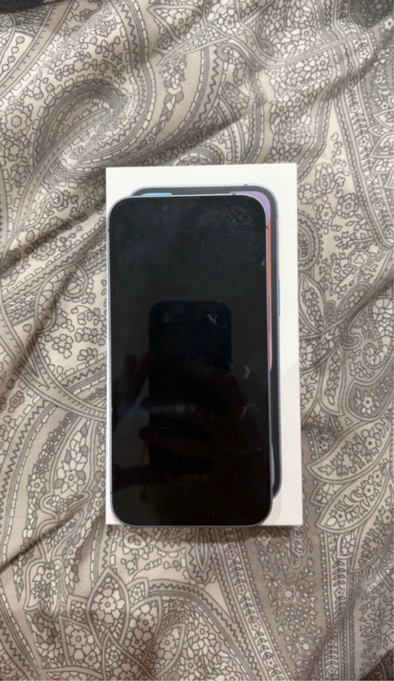 iPhone 14 Azul afbeelding 2