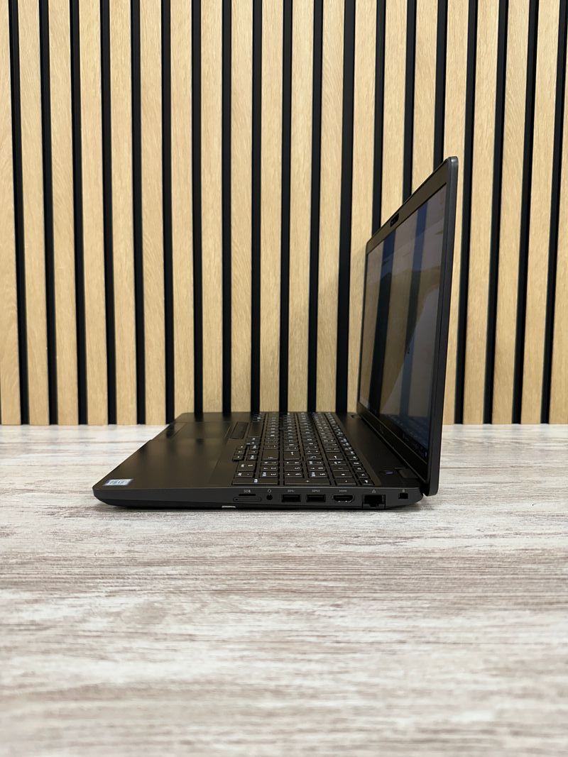 Dell Latitude 5501 i7 32gb 512gb SSD afbeelding 3