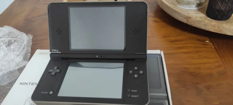 Nintendo DSi XL Negra afbeelding 3