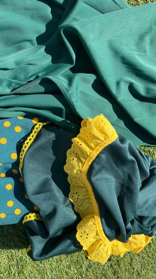 Traje de flamenca verde y amarillo
