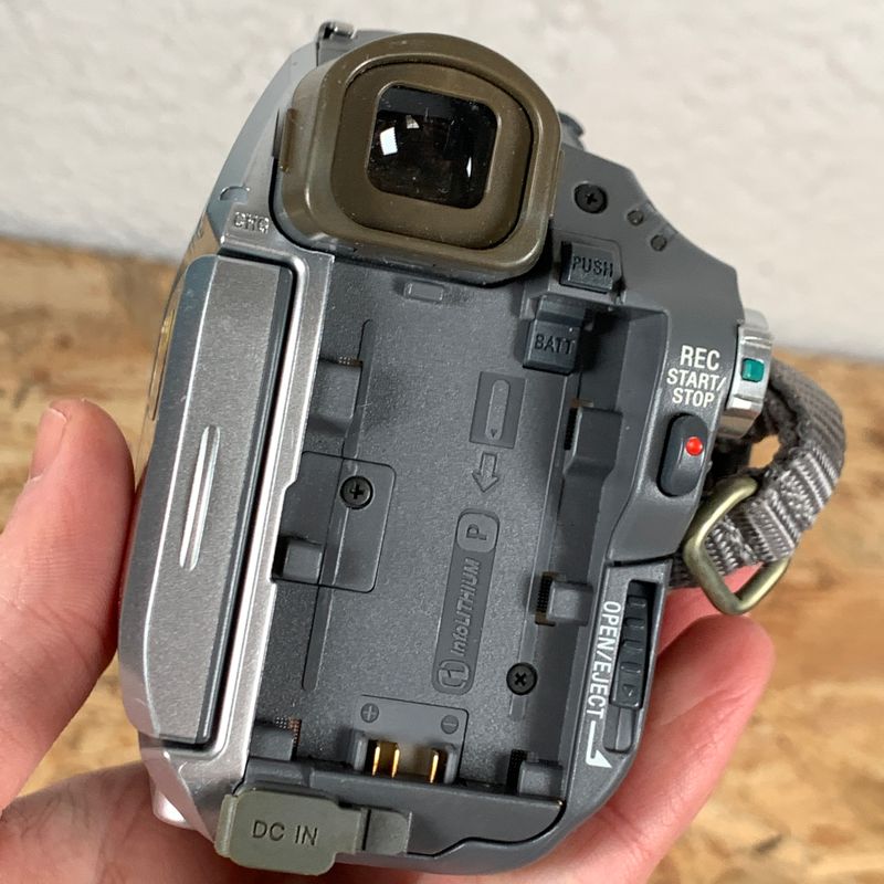 Videocámara Sony Handycam DCR-HC19E MiniDV afbeelding 8