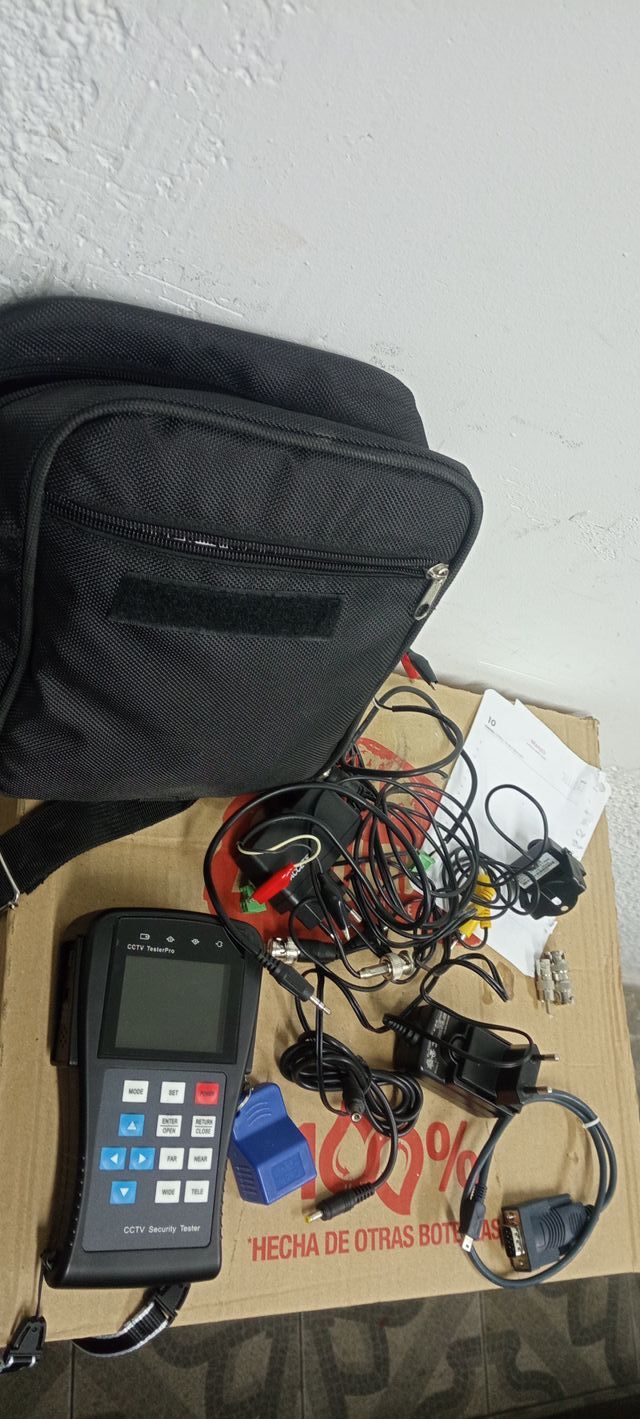 Tester CCTV con accesorios