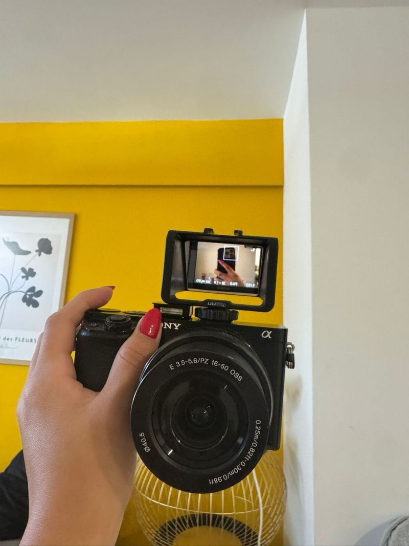 Sony a6000 Kit Completo (16-50mm + Extras) afbeelding 2