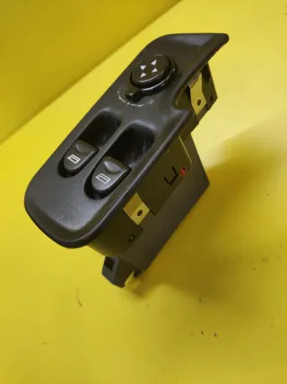 BOTONERA ELEVALUNAS ELECTRICOS ALFA 147